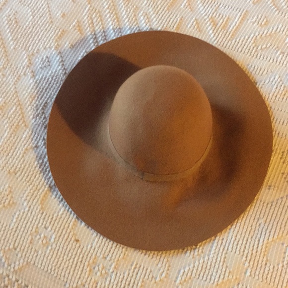 H&M Accessories - Felt hat